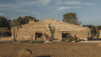 Una casa con patio: arquitectura rural desde la introspección