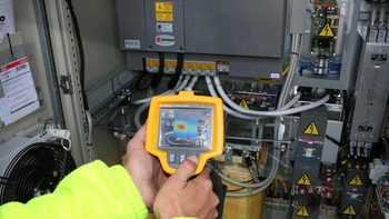 Fiabilidad eléctrica y eficiencia energética en sistemas con alta presencia de variadores de frecuencia