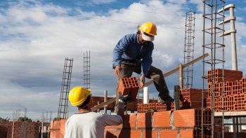 La actividad industrial creció 3,1% en marzo y la construcción avanzó 1,2%