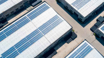 Cómo la energía solar está transformando la industria: cuáles son los beneficios y las mejores prácticas