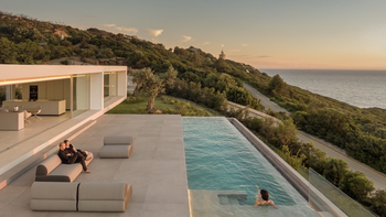 Arquitectura: La casa «en el aire» de Fran Silvestre Arquitectos en las costas de Zahara de los Atunes