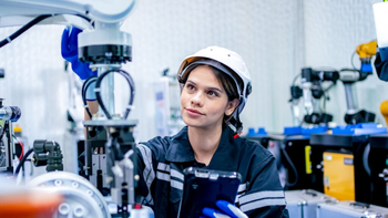 Estrategias de mantenimiento basadas en confiabilidad operacional (RCM) con IA híbrida