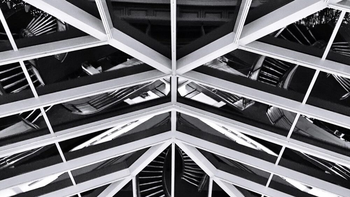 Cemento, acero y sostenibilidad innovaciones en la arquitectura industrial moderna
