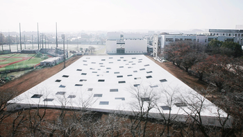 Arquitectura: Plaza KAIT, un horizonte tejido entre interior y exterior