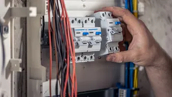 Seguridad Eléctrica. Aclaración sobre honorarios de los profesionales de la electricidad