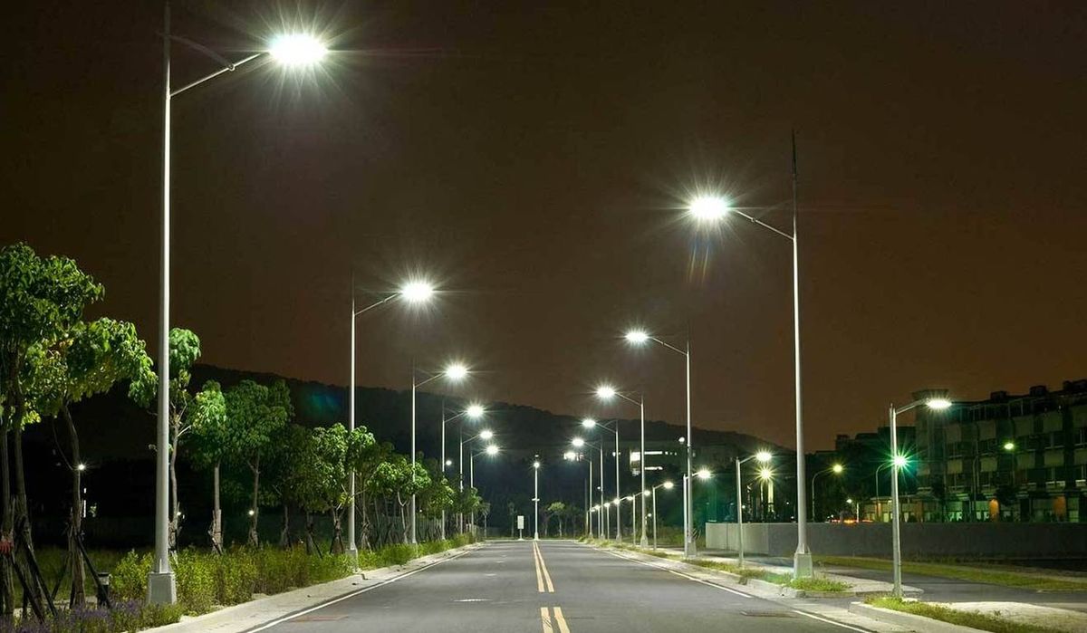 La industria de alumbrado público produce 500.000 luminarias led por año y genera 14000 empleos directos e indirectos